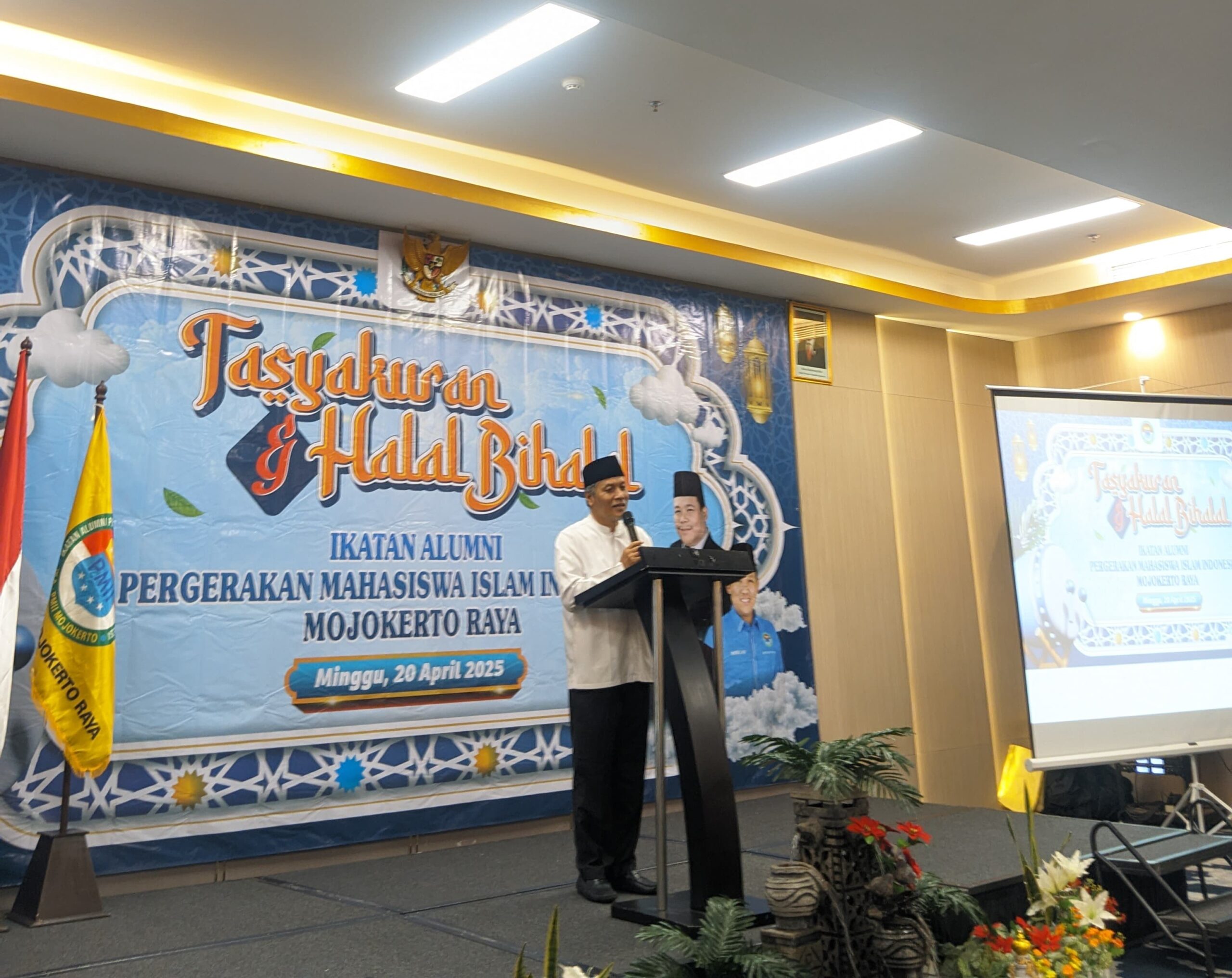 PC PMII DAN PC IKA PMII MOJOKERTO RAYA GELAR HALAL BIHALAL